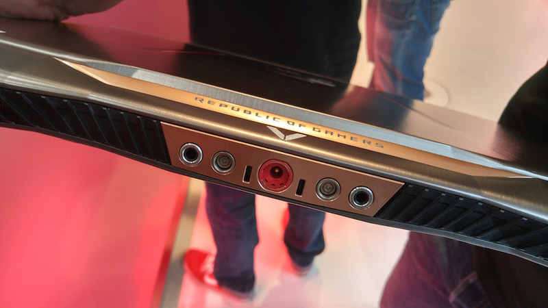 Illustration for article titled A Water-Cooled Gaming Laptop is Sublime Overclocked Overkill
